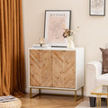 Vaisselier beige en bois, solide et elegant