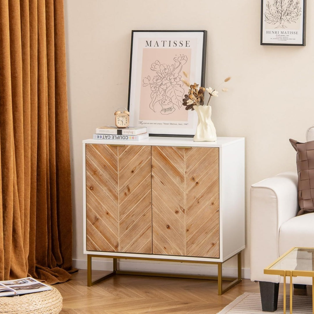 Vaisselier beige en bois, solide et elegant